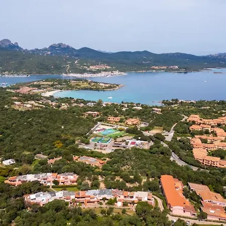 Porto Rotondo-centro, 12 Minuti A Piedi Dalla Ira