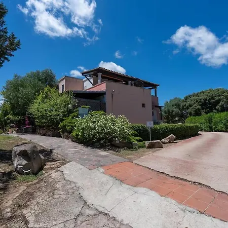 Porto Rotondo-centro, 12 Minuti A Piedi Dalla Ira Porto Rotondo