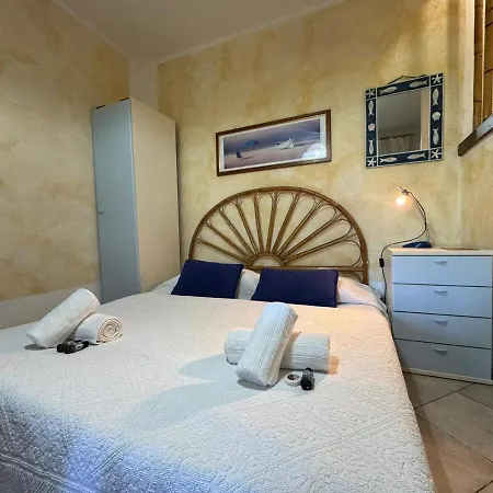 Apartment Porto Rotondo-centro, 12 Minuti A Piedi Dalla Ira *