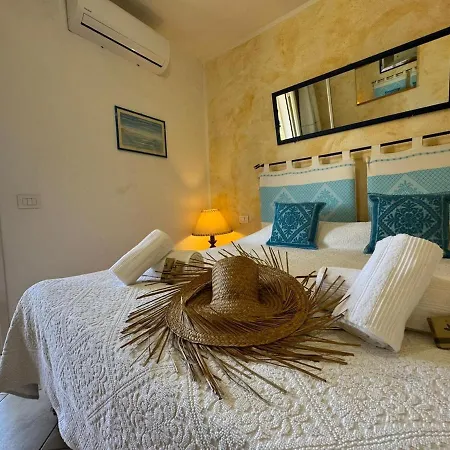 Porto Rotondo-centro, 12 Minuti A Piedi Dalla Ira Apartment